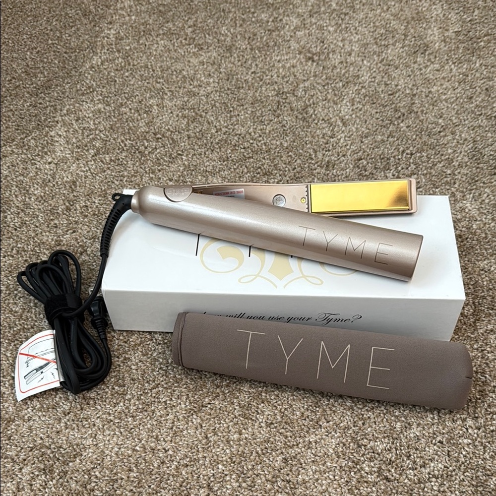 TYME Hair Straightener with Cover